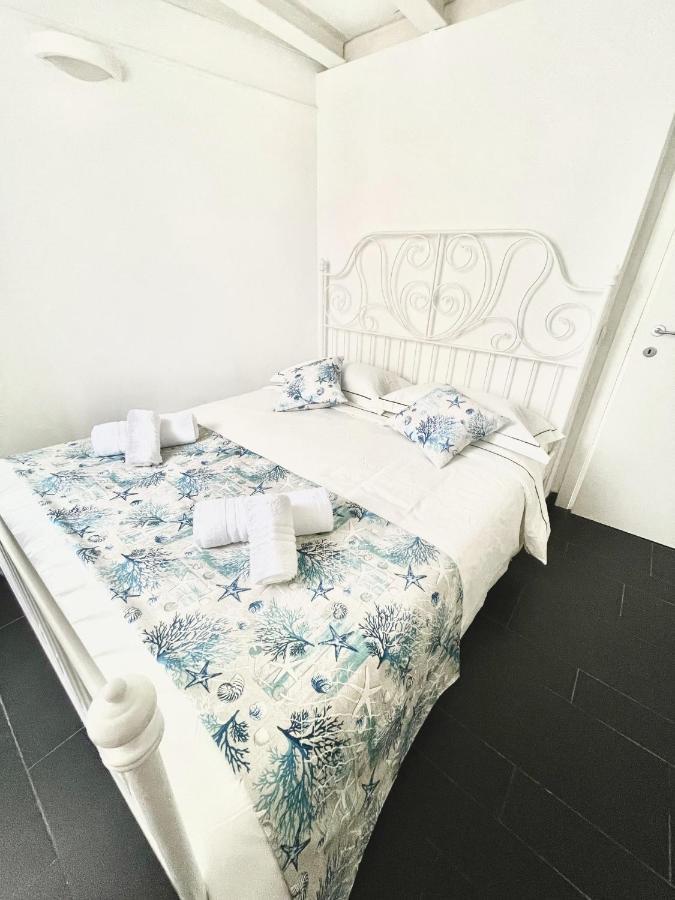 Cozy Loft Marina View Leilighet Savona Eksteriør bilde