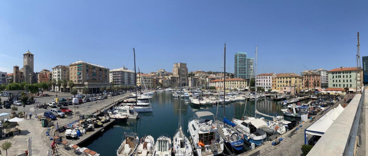 Cozy Loft Marina View Leilighet Savona Eksteriør bilde